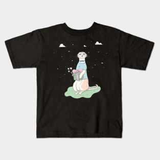 Lovely cute meerkat with a gift and a bouquet Kids T-Shirt